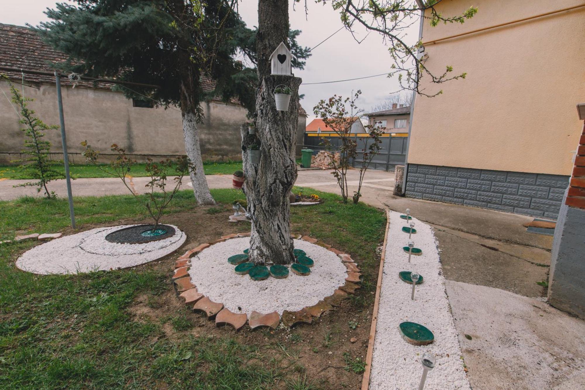 Apartman Marta I Soba Maja Gradiste Ngoại thất bức ảnh